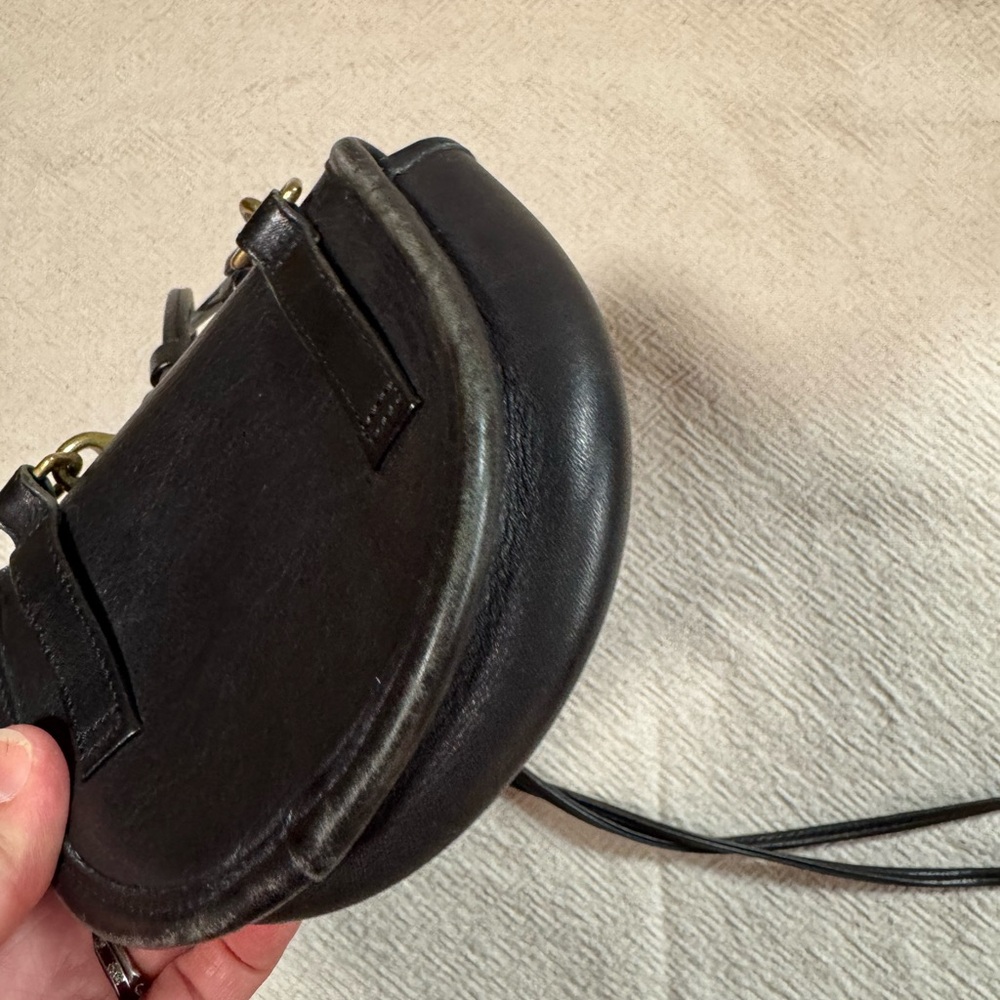 Vintage Coach Black Leather Crossbody mini Belt Bag - Picture 8 of 10